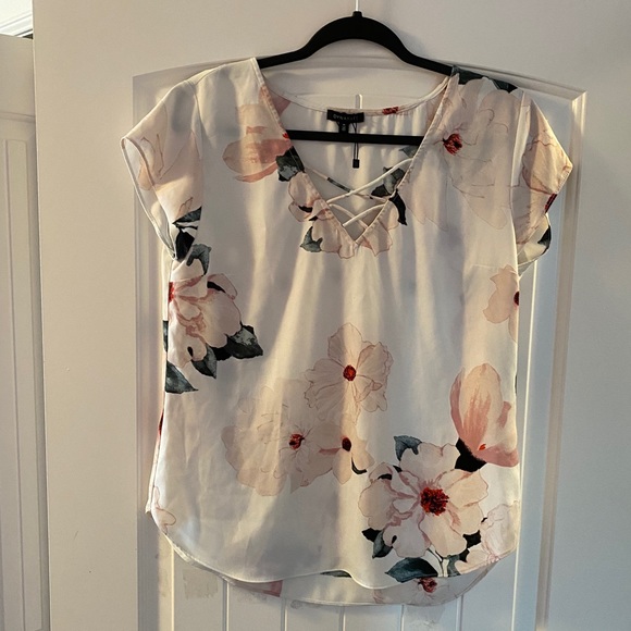 Dynamite Tops - Dynamite Blouse